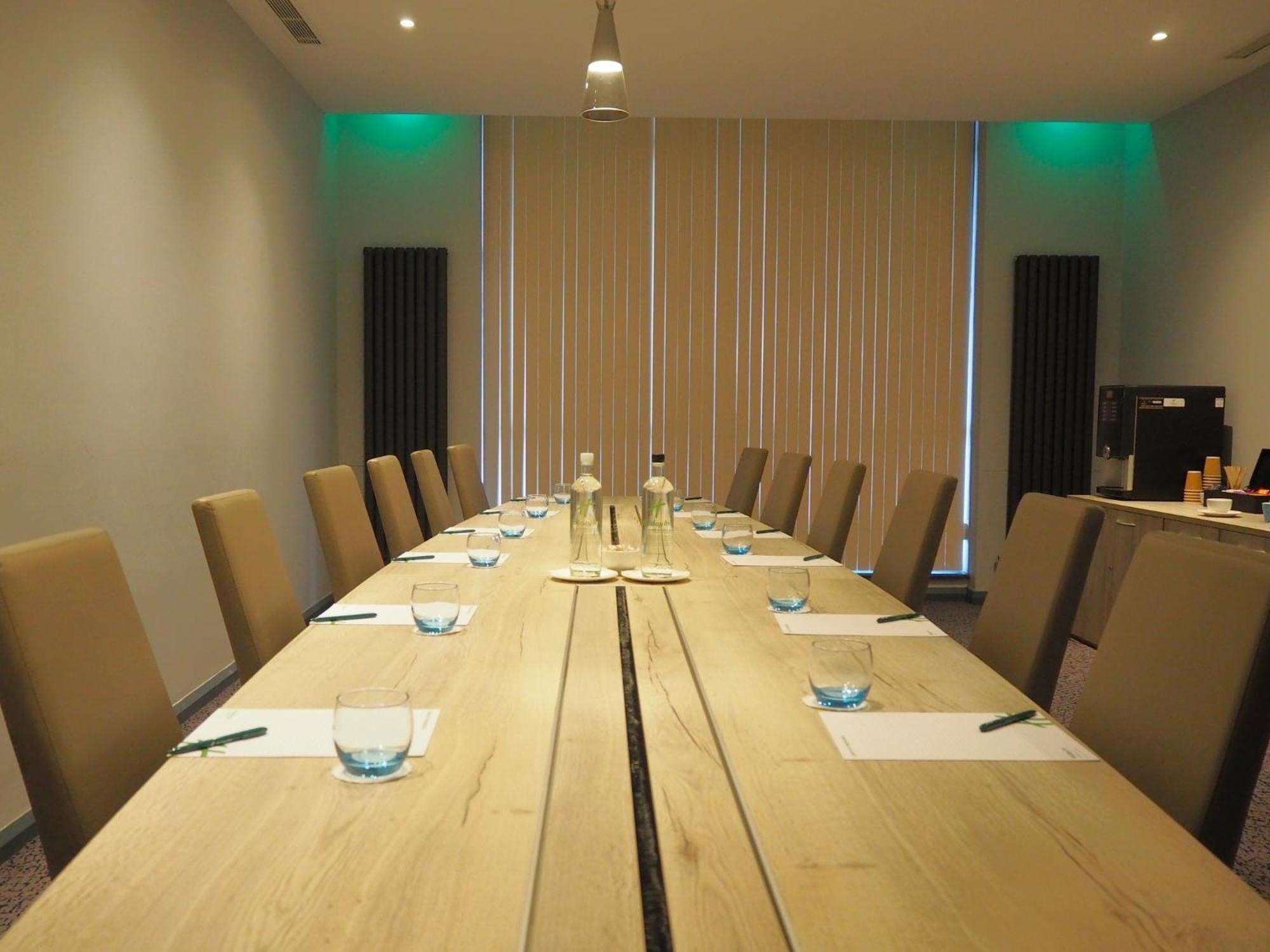 Hotel Ironbridge By Ihg Telford